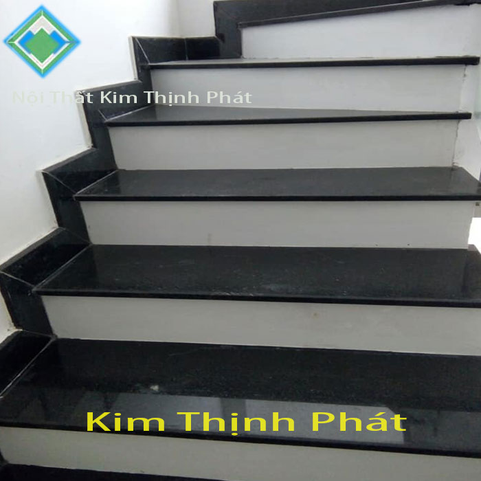 cầu thang đá hoa cương tím25