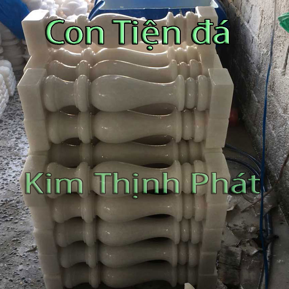 con tiện đá tự nhiên