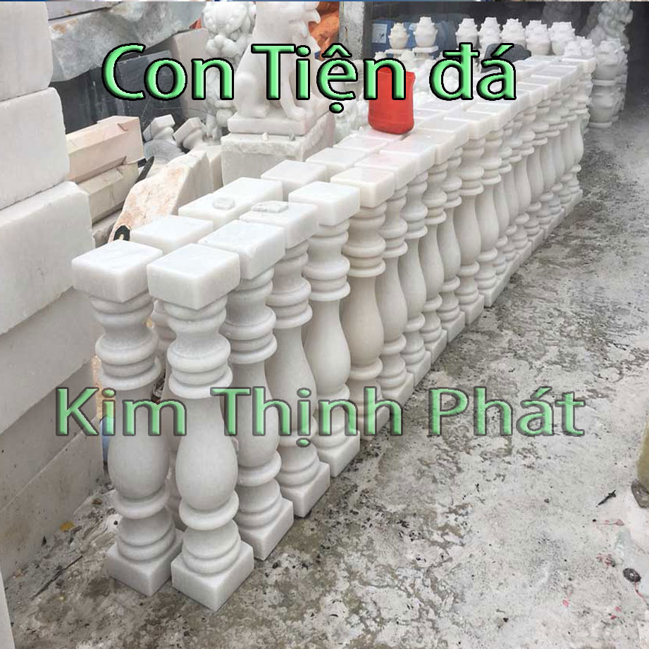 con tiện đá tự nhiên