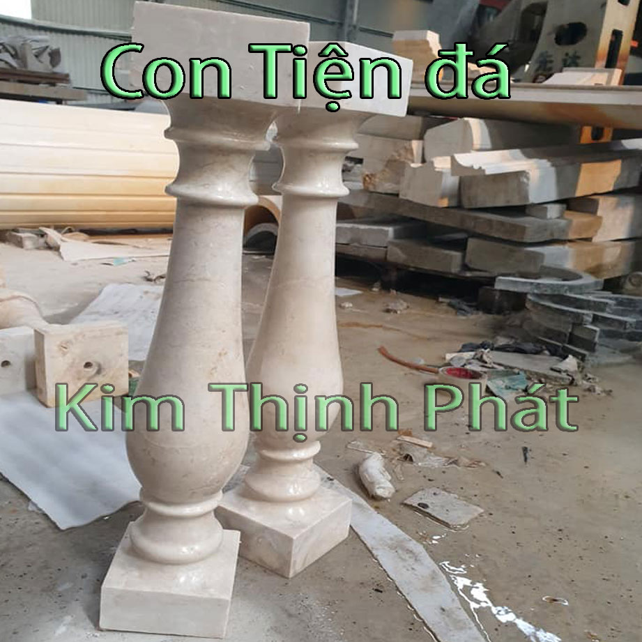 con tiện đá tự nhiên