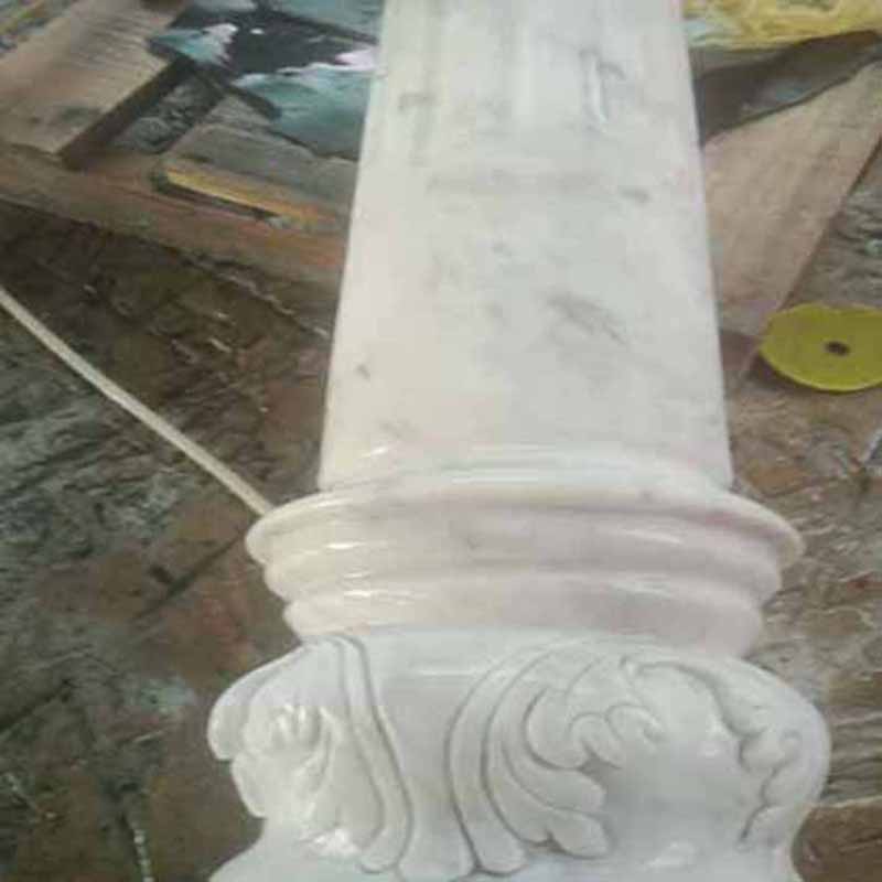 Cột tròn đá khối trắng