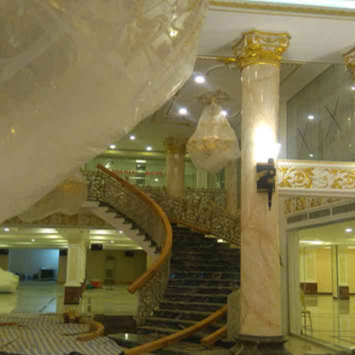 Cột tròn đá marble vàng
