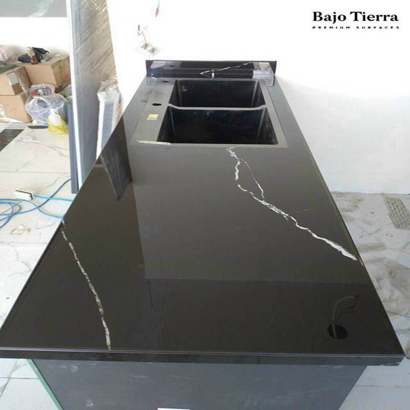 đá hoa cương bếp màu đen