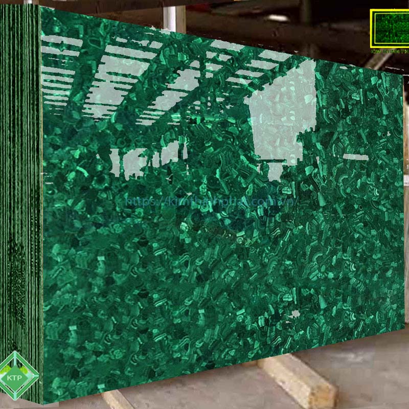 đá hoa cương khổng tước malachite