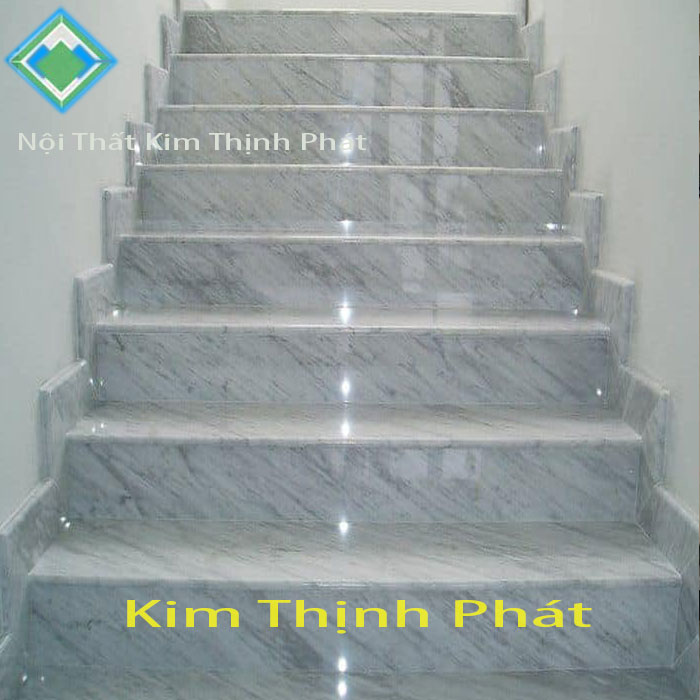 cầu thang đá tự nhiên