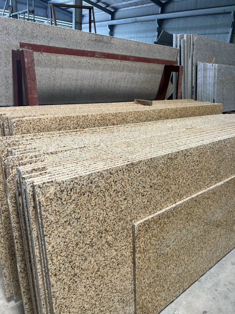 Đá granite vàng bình định