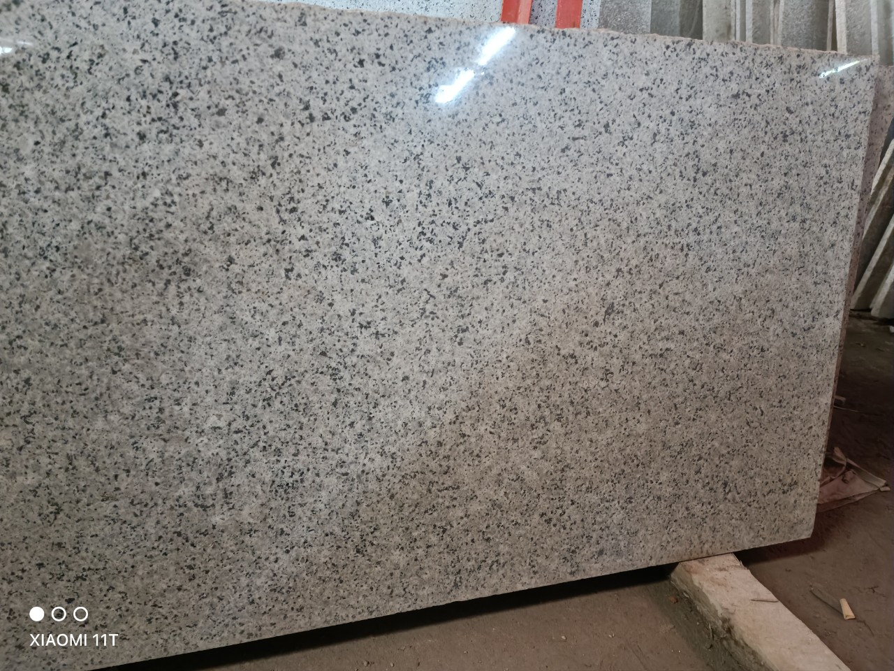 Giá đá hoa cương 045 mẫu đá xám granite tự nhiên siêu tốt 