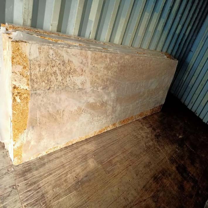 Tuyển Thợ Đá Hoa Cương