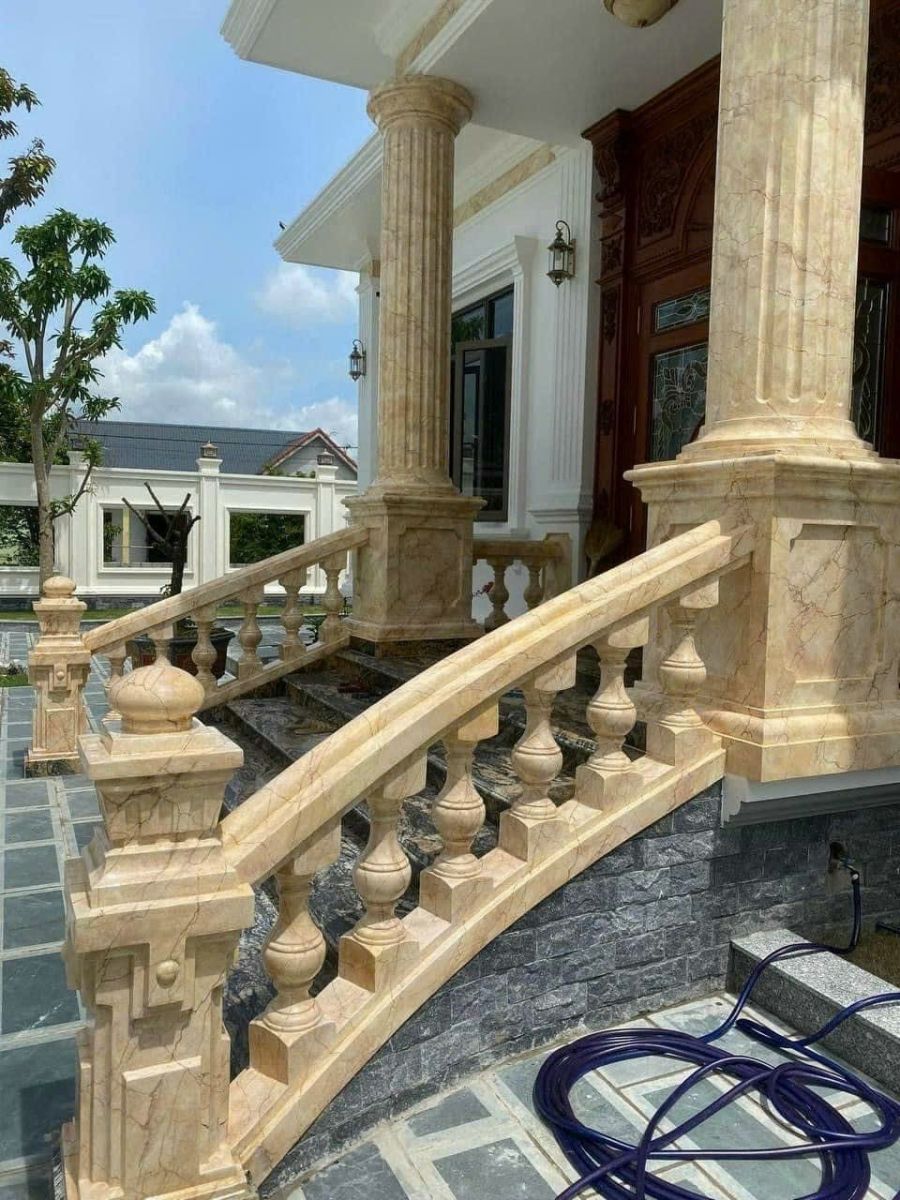 Tuyển Thợ Đá Hoa Cương