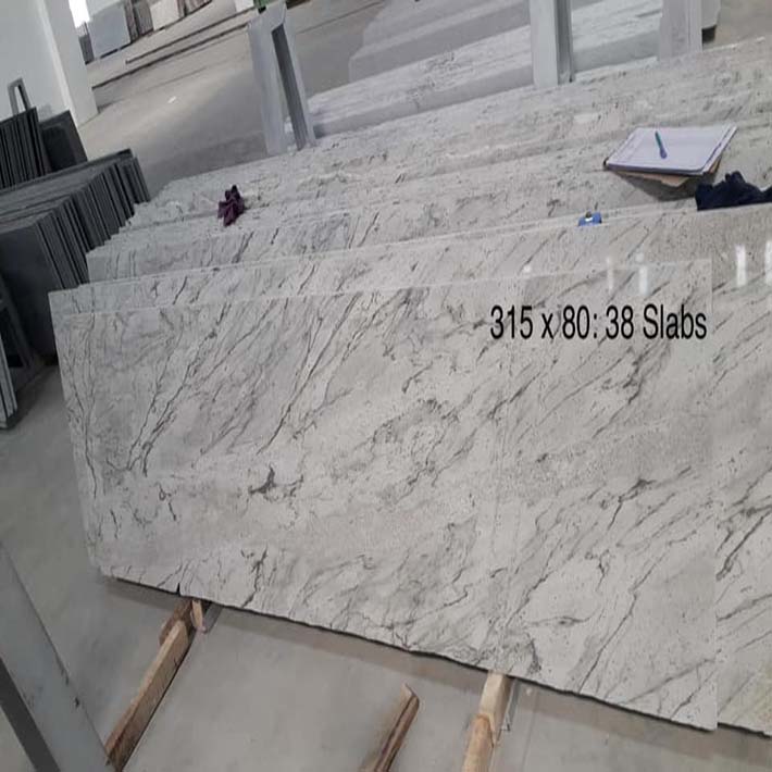 Tuyển Thợ Đá Hoa Cương