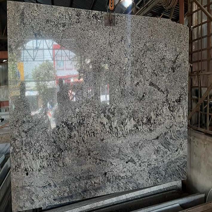 Tuyển Thợ Đá Hoa Cương