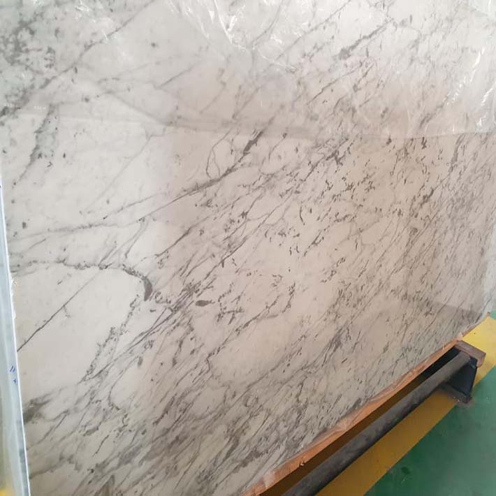 Tuyển Thợ Đá Hoa Cương